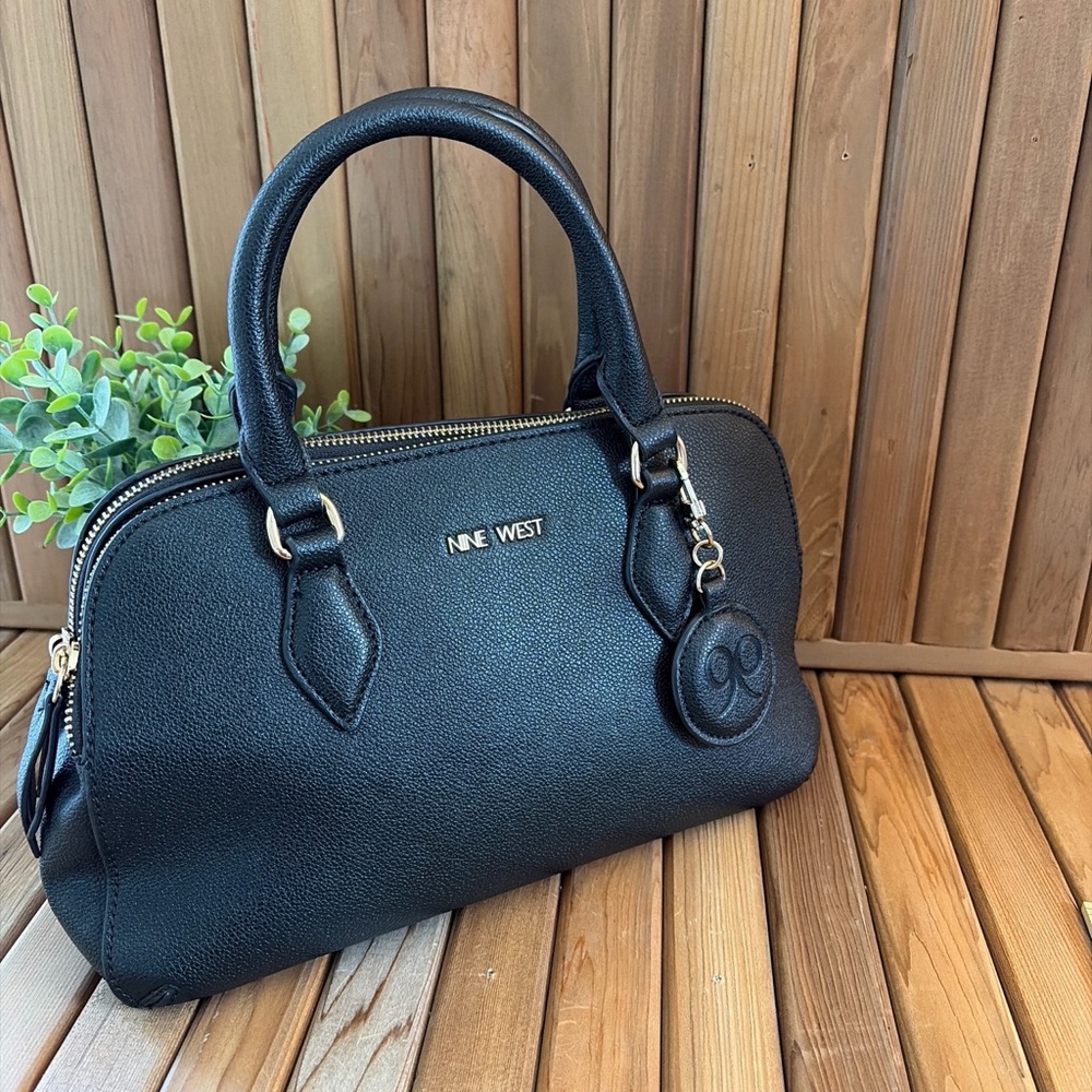 Nine West Black Pebbled Leather Satchel Bag Gold Hardware